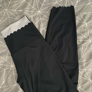 black aerie leggings